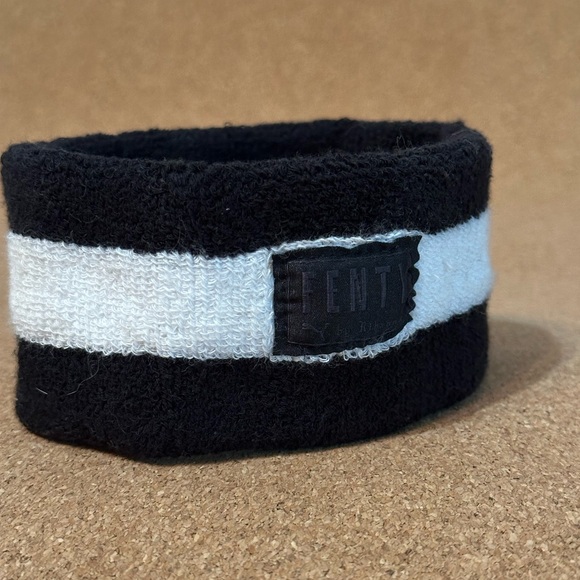FENTY X PUMA by Rhianna - KNIT SWEAT HEADBAND - Picture 1 of 2